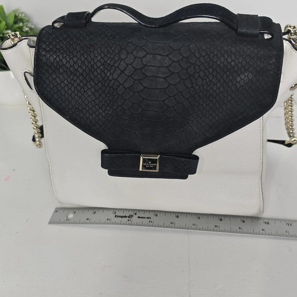 Kate Spade Cement Black Leather Shoulder Purse Chain Strap Magnetic Flap Closure